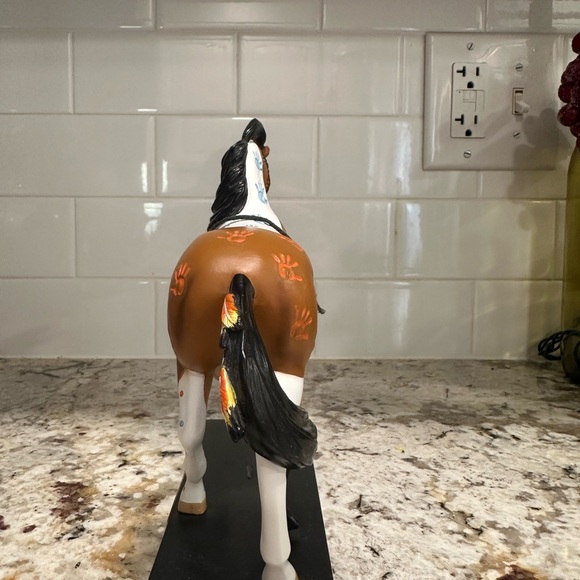 War Paint, Trail of Painted Ponies, figurine. - Picture 4 of 5